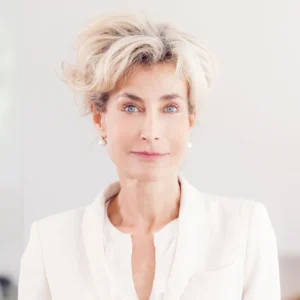 Dr. Caroline Cron