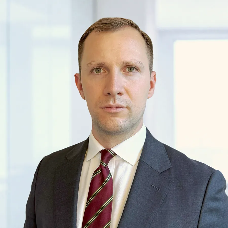 Dr. Timon Reinau